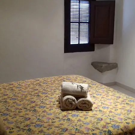 Country house Mas De Les Canyes Vilamalla